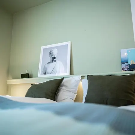 Schoene Leben Pop-up Hotel *