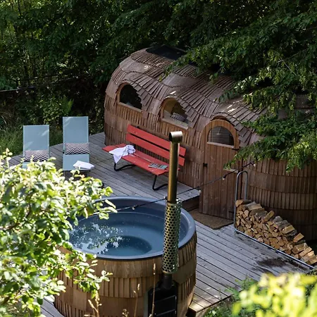 Schöne Leben Pop-up Hotel *